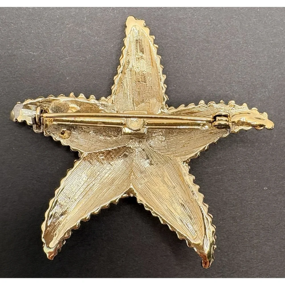 Vintage Starfish Textured Gold Tone Brooch 2
